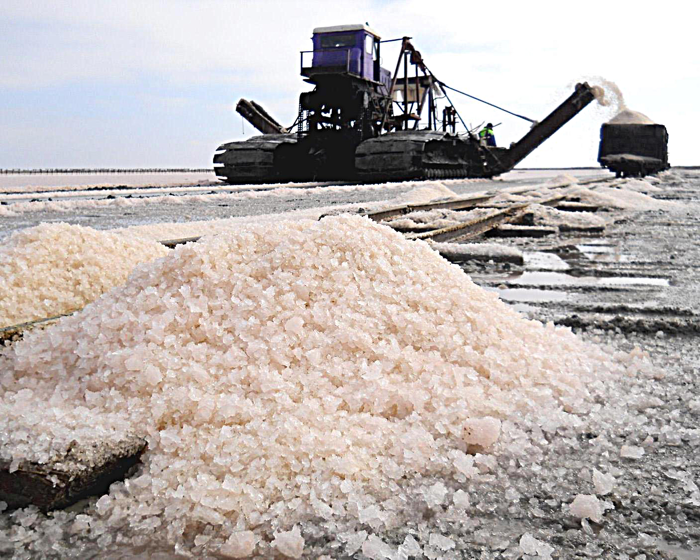 Одним з найбільш надійних постачальників технічної солі є ВАТ «Тиретского солерудник»